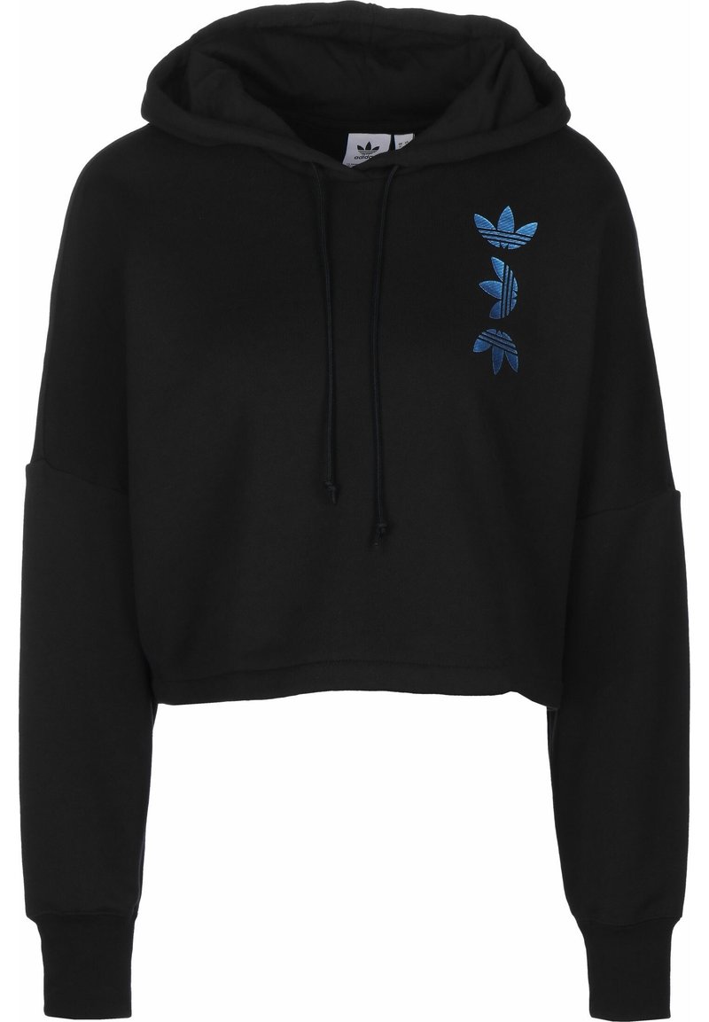 Svart kort hoodie i bomull med mjuk textur. Har en känguruficka, dragbandsluva och en blå broderad logotyp framtill.