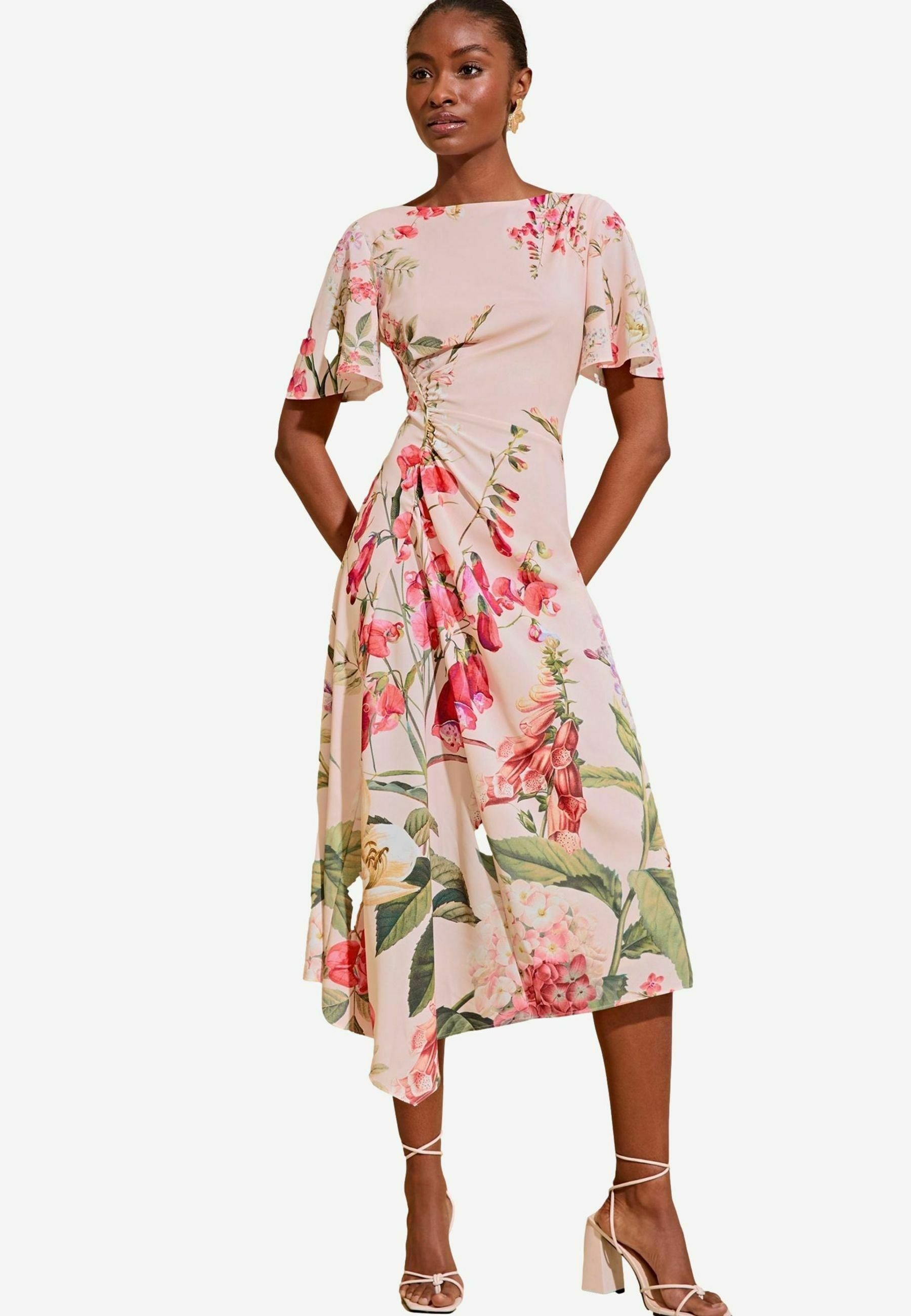 Lipsy RUCHED FLUTTER SLEEVE MIDI - REGULAR FIT - Day dress - pink floral/ pink - Zalando