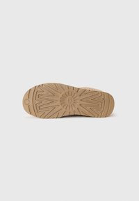 UGG CLASSIC MINI CRESCENT - Ankle boots - caribou