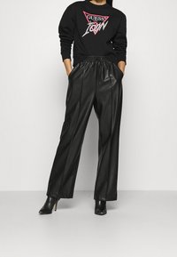 Guess Mikina - black