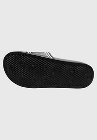 Hummel Badsandal - black