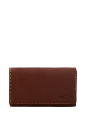 Bruine leren portemonnee met lichte stiknaden en reliëflogo, rechthoekige vorm, gesloten, op witte achtergrond.