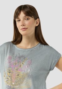 QS MIT FRONT - T-shirt print - grau