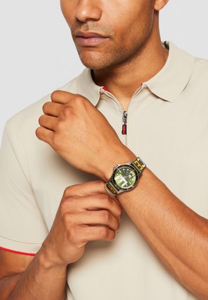 Timex Midtown Cronografo 40mm – Orologio Uomo Con Cinturino In Pelle E Acciaio – Quadrante Champagne – Impermeabile 50m