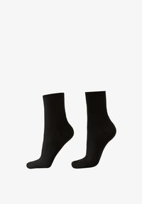 Unselected, Black