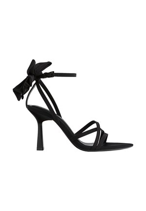 High heeled sandals - black