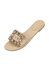 Beige Woven Slippersandale mit einer großen dekorativen quadratischen Schnalle mit durchsichtigen Akzenten. Flache Sohle mit strukturiertem Fussbett.