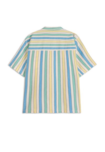 Korte mouwen shirt met verticale strepen in blauw, groen en geel. Katoenen materiaal, ontspannen pasvorm en rechte zoom. Voorzakken op de borst.
