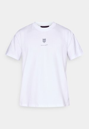 Legacies, USMNT, biały