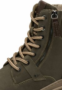 Tamaris ELEGANTE  - Kotníkové boty na platformě - olive