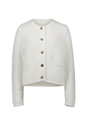 Weißer strukturierter Strickcardigan mit langen Ärmeln, Rundhalsausschnitt, zwei vorderen Taschen und fünf goldenen dekorativen Knöpfen in der Mitte.