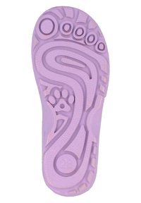 Semelle de chaussure violette présentant un motif texturé avec des rainures et des accents circulaires, y compris un détail de empreinte de patte et une indication de taille "28".