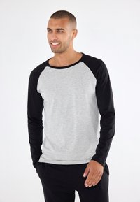 Pier One Pyjama - light grey/black