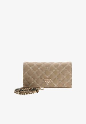 Sac bandoulière matelassé beige avec quincaillerie dorée et logo triangulaire. Comprend une sangle chaîne amovible et un motif losanges cousu.