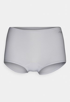 Valge, ribiline kangas aluspüksid sileda pinnaga. Omavad madalat vööd ja lihtsat disaini, sobivad igapäevaseks kandmiseks.