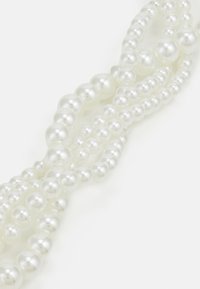Pieces PCTENNA NECKLACE - Necklace - white/silver-coloured