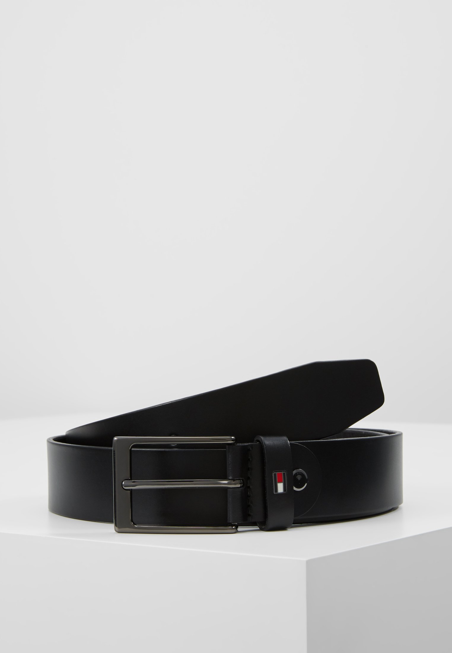 Tommy hilfiger adjustable belt Clearance