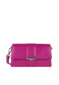 Borsa a tracolla rosa in pelle con chiusura a patta magnetica, accessori in argento e tracolla rimovibile. Texture liscia e forma rettangolare.