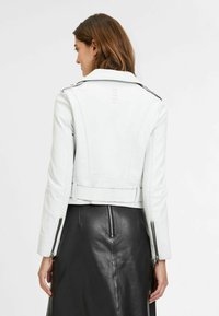 2.0 by Mauritius Giacca di pelle - white