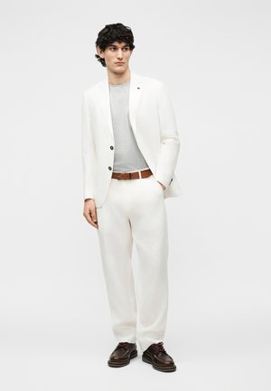 Poradie 15: Michael Kors - PLEATED - Nohavice
