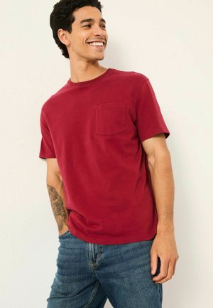 REGULAR FIT - POCKET - T-Shirt basic - berry red