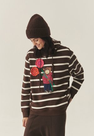 MAORO 1 - Mikina s kapucňou - tobacco ver