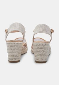 Bata Scarpe con plateau - beige