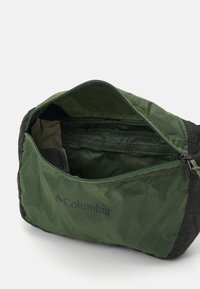 Columbia LIGHTWEIGHT PACKABLE HIP PACK UNISEX - Bolsa de cintura - canteen, greenscape