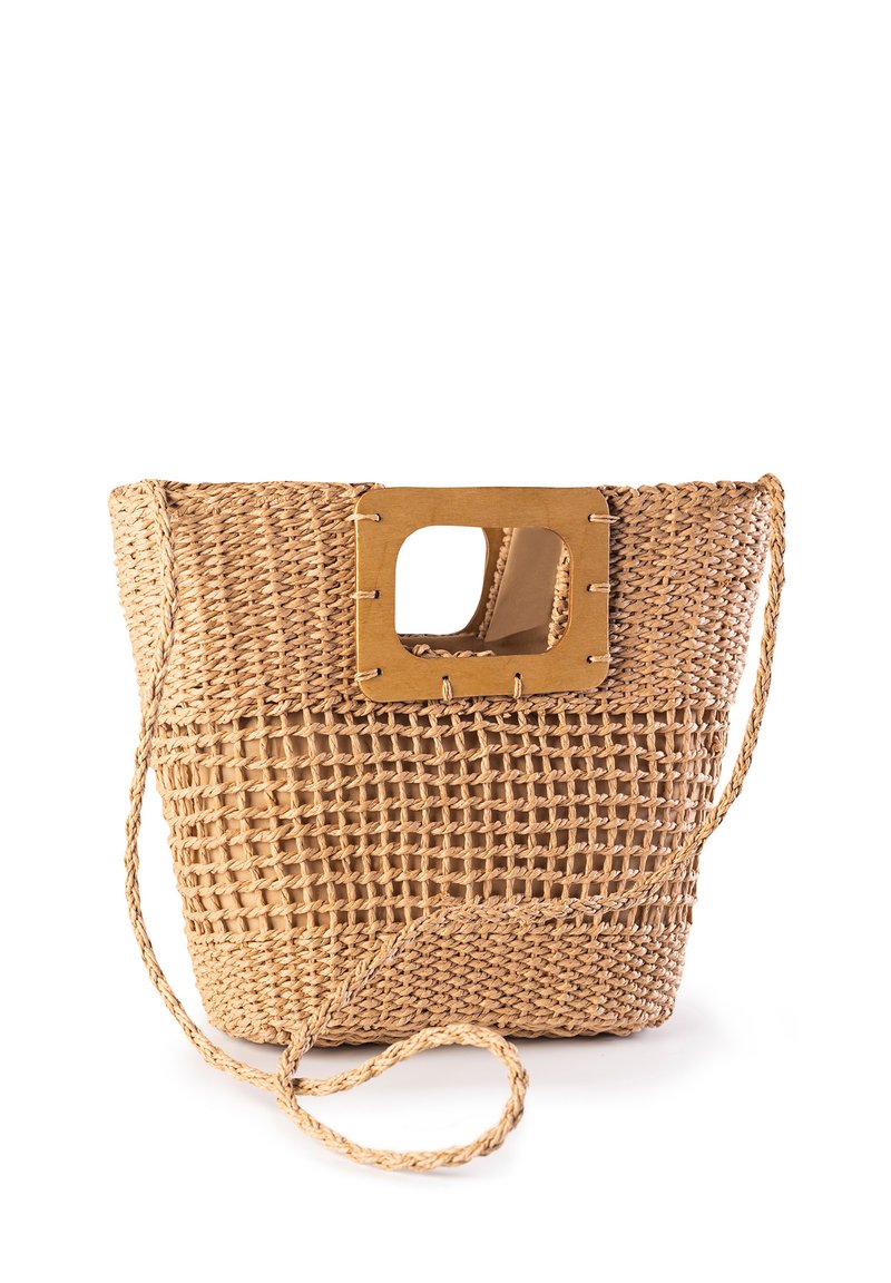 Torebka z plecionej słomy z prostokątnym drewnianym akcentem, w naturalnym beżowym kolorze, z paskiem na ramię.