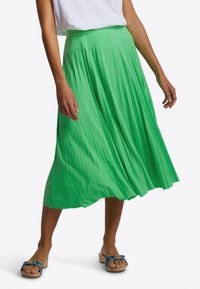 Rich & Royal MIT WEICHEM FALL - Veckad kjol - spring bouquet green