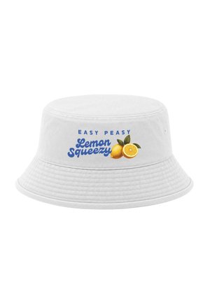 White bucket hat with blue text "Easy Peasy Lemon Squeezy" and an illustration of one whole lemon and one lemon half with leaves.