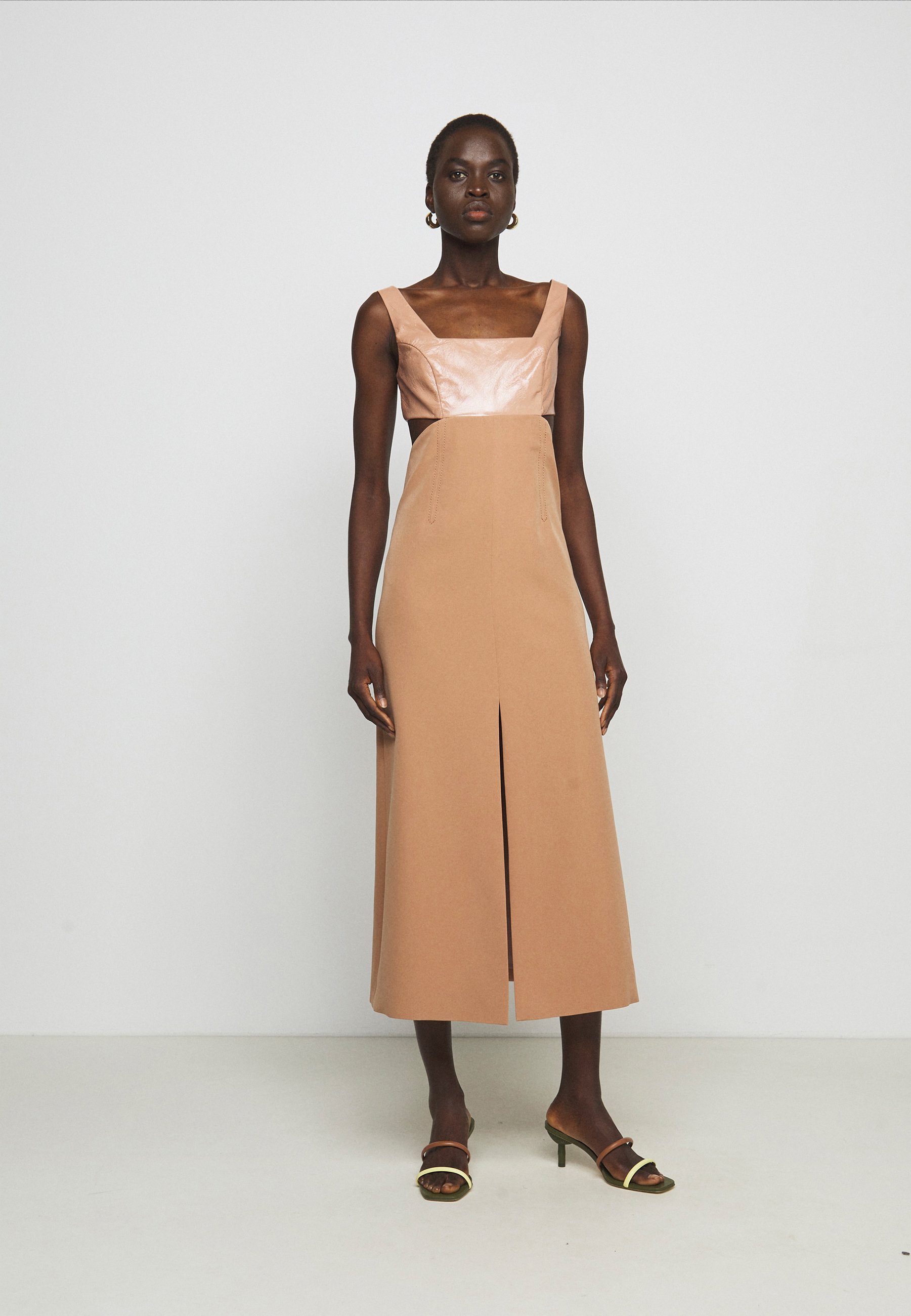 Trussardi Vestito elegante - tannin/beige - Zalando.it