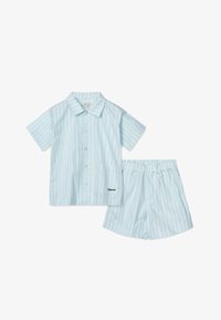 Kijelölve, pure sky/creme de la creme