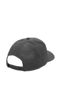 Szürke snapback sapka lélegző perforált anyagból, lapos karimával és állítható műanyag pánttal a hátsó részén.