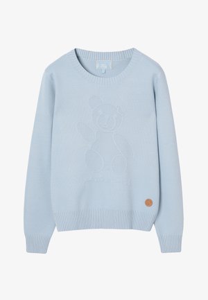 Világoskék kötött pulóver, melynek elülső részén egy textúrált medve minta található. Ripek és aljával tűzdelt, alján egy barna logó folt díszíti.