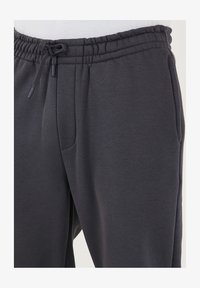 Nem kiválasztott, anthracite