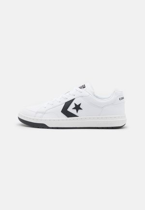 PRO BLAZE V2 UNISEX - Matalavartiset tennarit - white/black