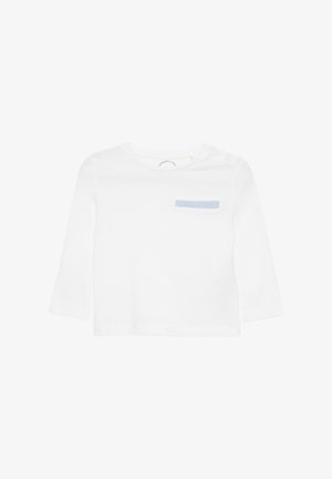 Witte lange mouwen shirt gemaakt van zachte katoen. Bevat een lichtblauwe rechthoekige zakaccent op de linkerkant van de borst en drukknopen op de schouder.