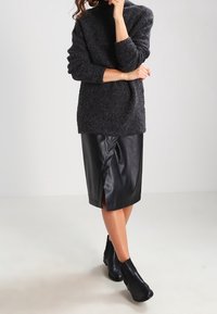 Bik Bok Stickad tröja - dark grey