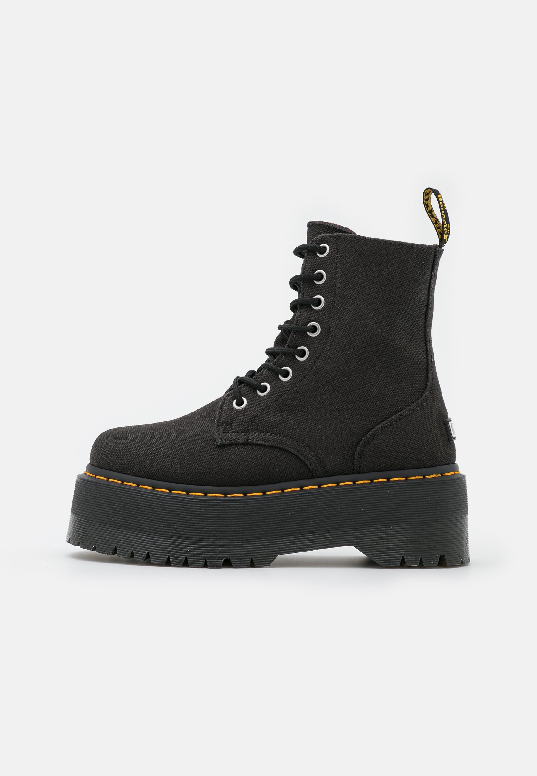 ▷ Dr Martens - Blaire - Vegan sandalen met dikke zool in zwart | 10%  studentenkorting bij ASOS