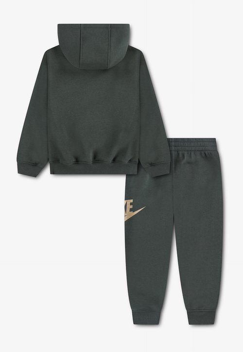 Nike CLUB UNISEX SET - Tracksuit - green/gold-colored — photo 2