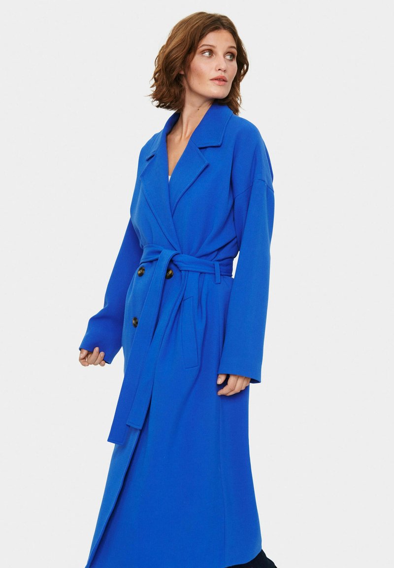 saint-tropez-sallysz-outerwear-klassisk-kappa-rock-dazzling-blue