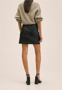 Mango Minifalda - black