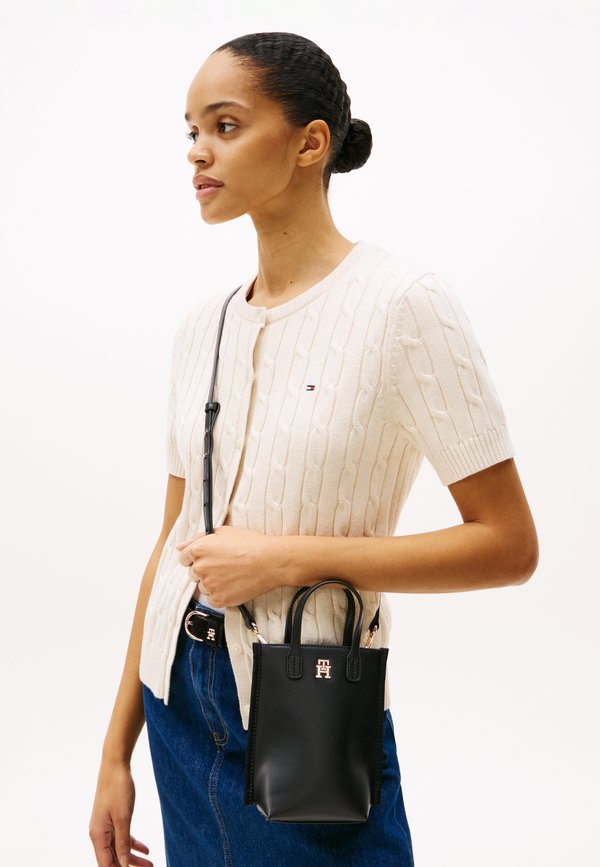 DISTINCT PHONE POUCH - Phone pouch