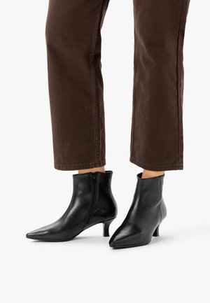 RYŁKO, E5608___ - Classic ankle boots - schwarz