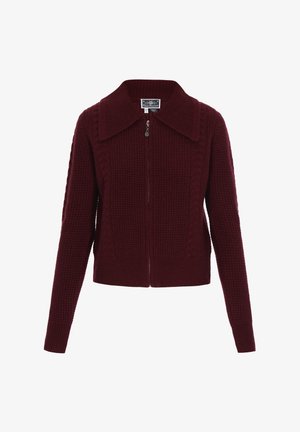 Burgundin neulepaita, jossa on suuri kaulus, etuvetoketju, joustavat hihansuut ja nupukuviointi. Lyhyt pituus ja sovitettu muotoilu.