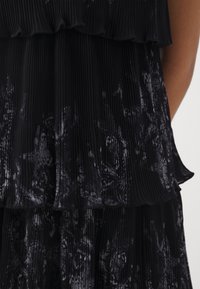 AllSaints Cocktailklänning - black