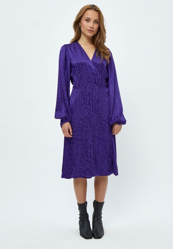 MIPHOEBE WRAP DRESS 4 - Freizeitkleid - violet indigo