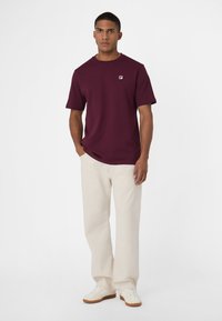 Fila Camiseta básica - fig