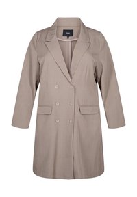 Blazer a medida de color marrón claro con solapa muesca, botones de doble botonadura, dos bolsillos frontales y mangas de longitud media. Tejido texturizado.